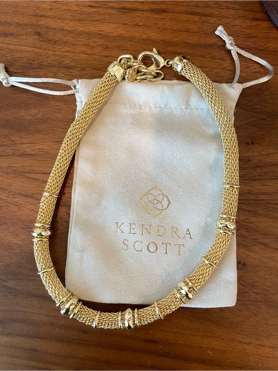 Kendra Scott Jewelry - Kendra Scott Gold Maya Collar Necklace